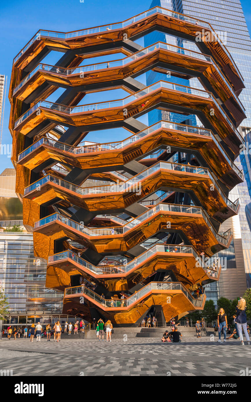 Hudson yards du navire, vue en été du bâtiment bâtiment (2019) conçu par Thomas Heatherwick et situé à Hudson Yards, Manhattan, New York. Banque D'Images