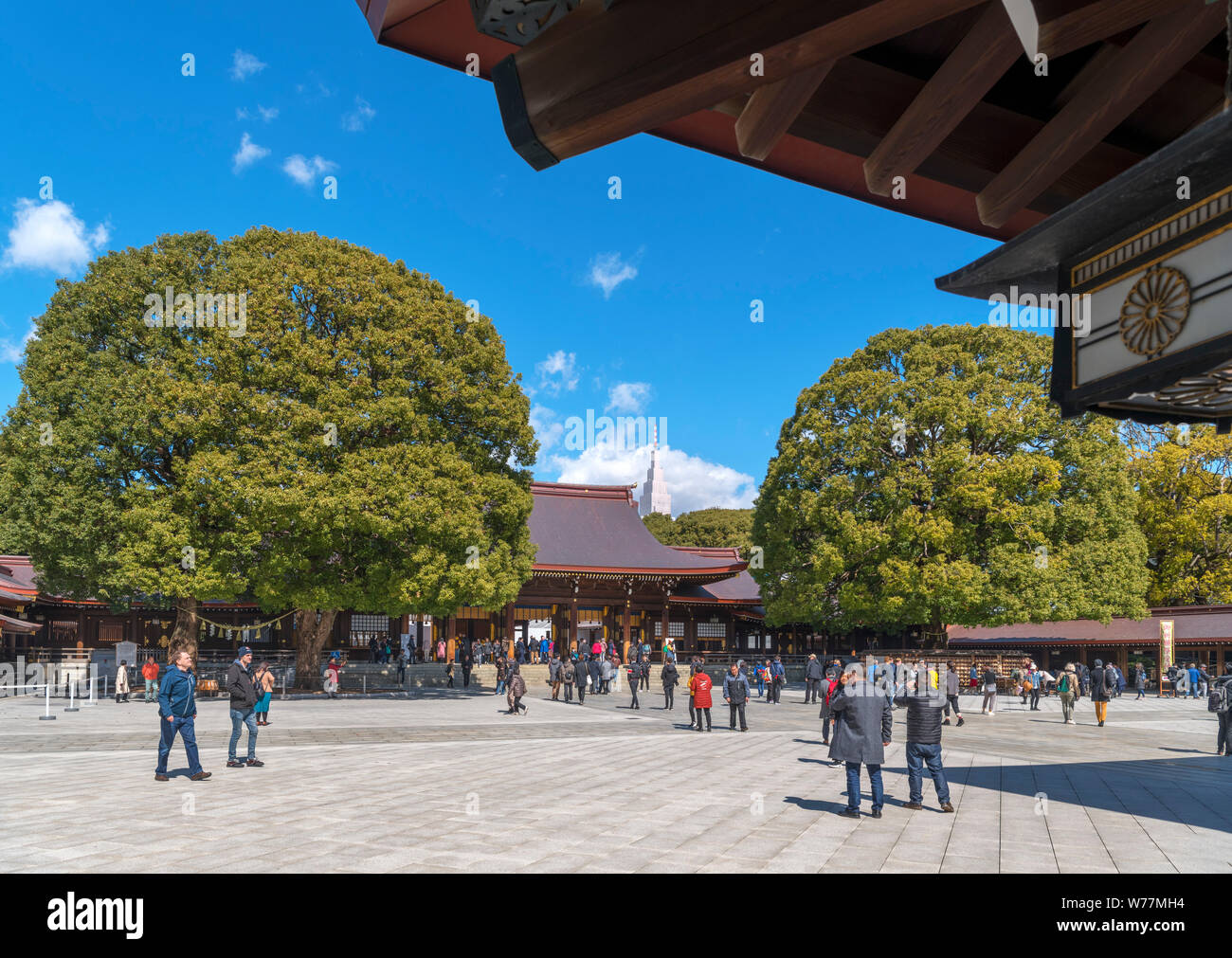 Cour à l' Sanctuaire de Meiji (Meiji-jingu), Tokyo, Japon Banque D'Images