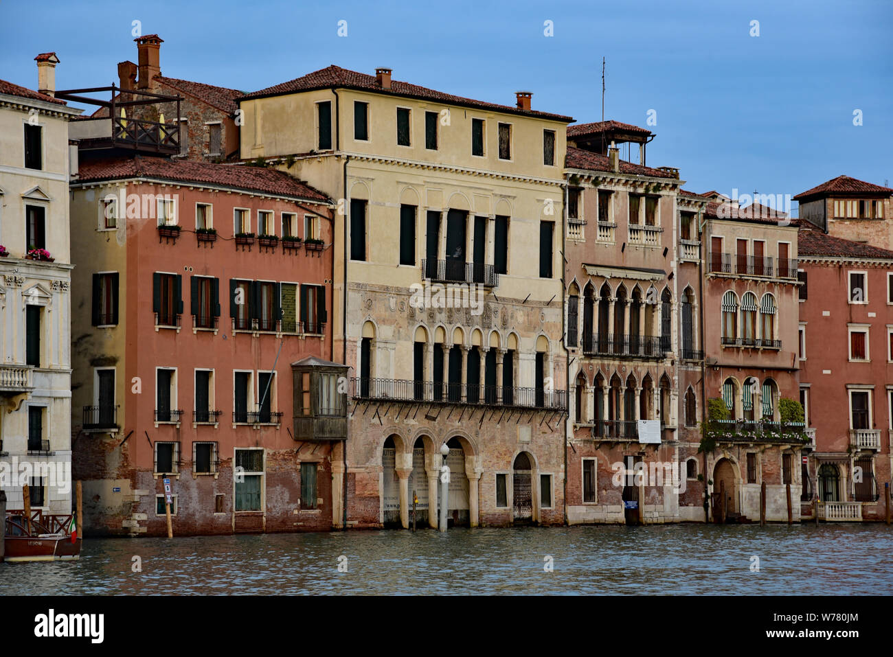 Ca' da Mosto, le plus ancien palais sur le Grand Canal, le 13e siècle l'architecture Byzantine, Cannaregio, Venise, Vénétie, Italie, Europe. Banque D'Images