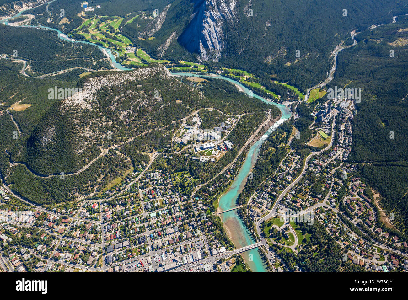 Vue aérienne de Banff, Alberta Canada dans le parc national de Banff. Banque D'Images