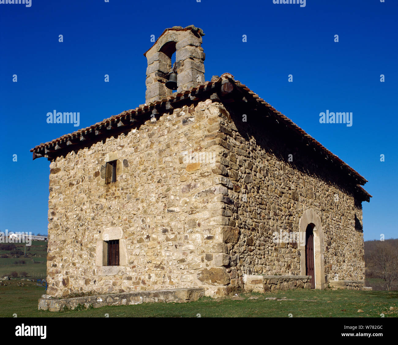 L'Espagne. La Rioja. Lumbreras. La chapelle de Saint Martin. Il a été construit en maçonnerie dans le 17e siècle. Cette municipalité est entouré par le Parc Naturel de Sierra Cebollera. Camero Nuevo région. Banque D'Images
