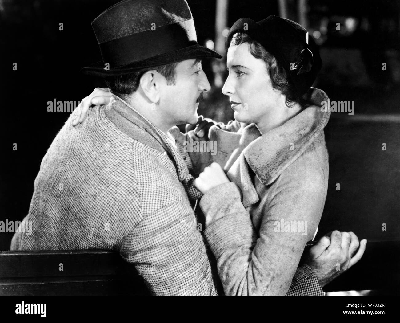 ADOLPHE MENJOU, Barbara Stanwyck, interdits, 1932 Banque D'Images