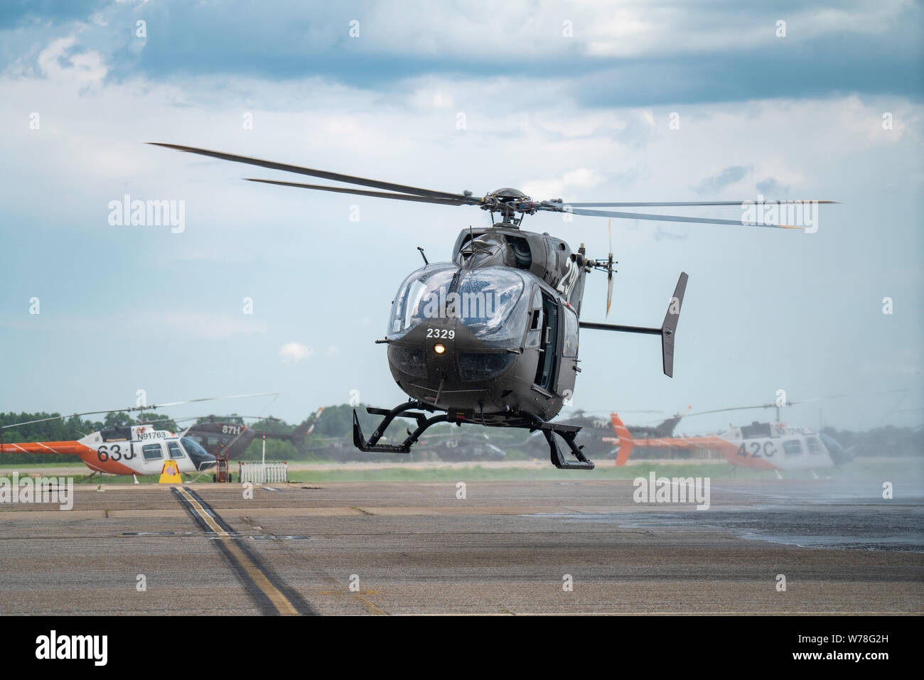 Dernier vol pour l'hélicoptère de l'armée américaine aviateurs. Banque D'Images