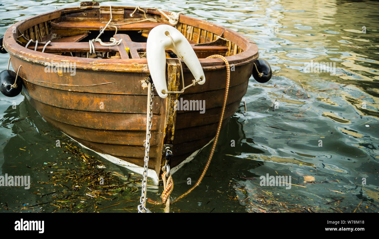 barque en bois Photo Stock - Alamy