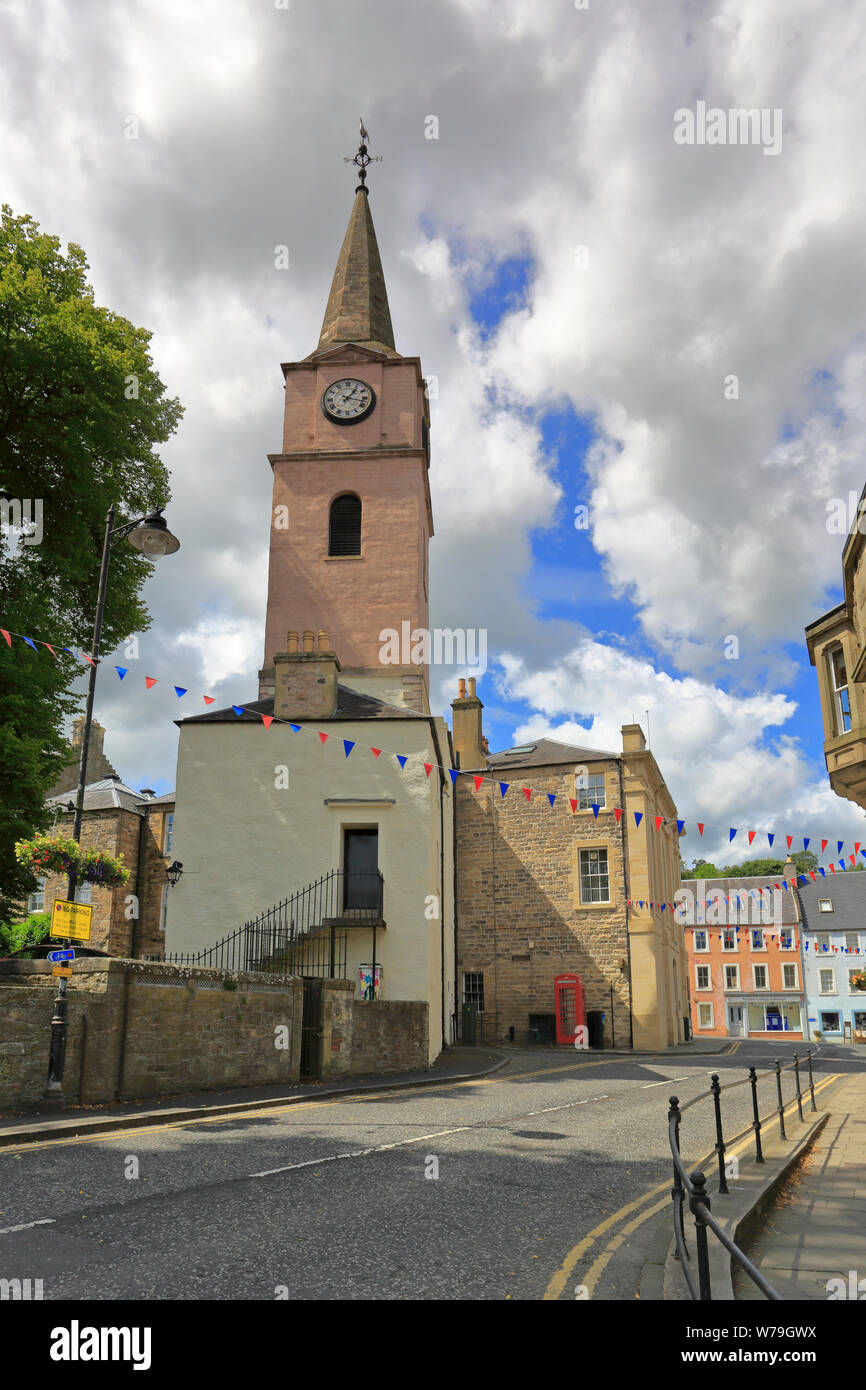 Tour de l'HORLOGE DE NEWGATE et Sheriff Court, Place de l'abbaye, Jedburgh, Scottish Borders, Scotland, UK. Banque D'Images