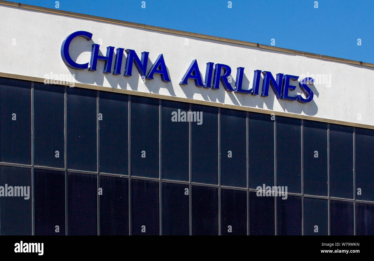 EL SEGUNDO, CA/USA - 7 mars, 2015 : China Airlines et de logo. China Airlines est la plus grande compagnie aérienne de Taiwan et la compagnie nationale de la Repu Banque D'Images