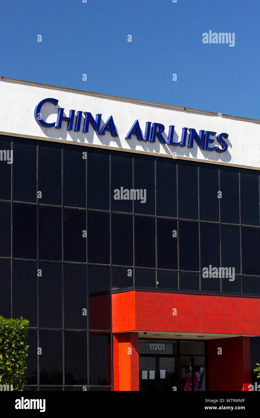 EL SEGUNDO, CA/USA - 7 mars, 2015 : China Airlines et de logo. China Airlines est la plus grande compagnie aérienne de Taiwan et la compagnie nationale de la Repu Banque D'Images
