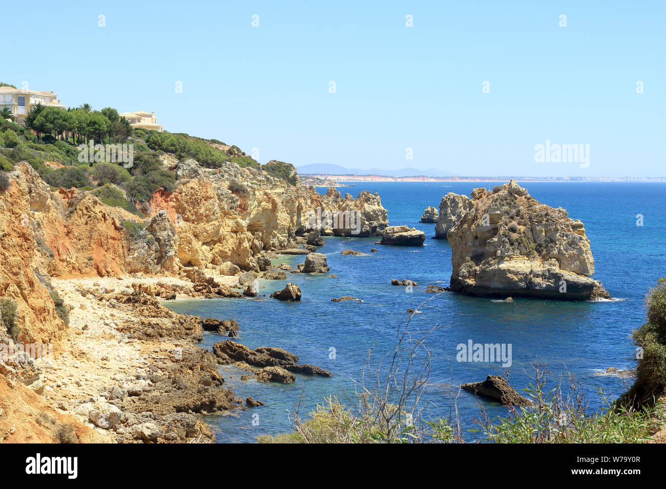 Côte Rocheuse à Praia n'Arrifao près de Albufeira Banque D'Images