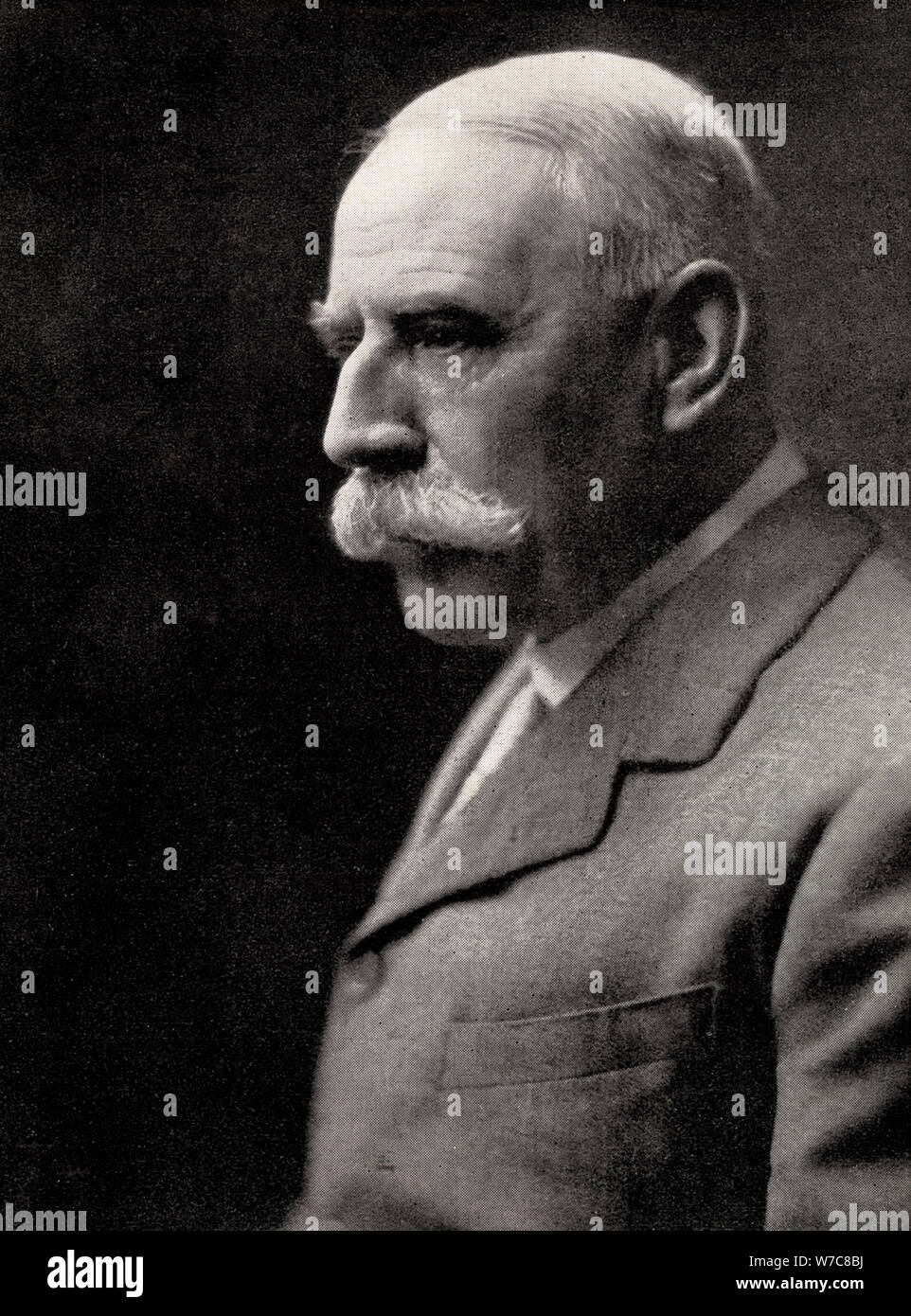 Sir Edward Elgar, (1857-1934), compositeur anglais, au début du xxe siècle. Artiste : Inconnu Banque D'Images