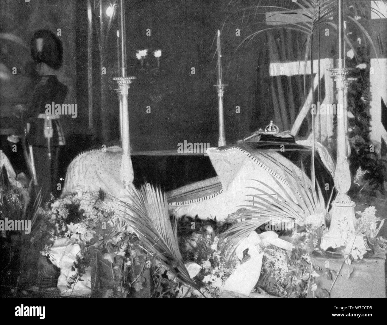 La reine Victoria en chapelle ardente à l'Osborne House, 1901. Organisateur : Hughes & Mullins. Banque D'Images