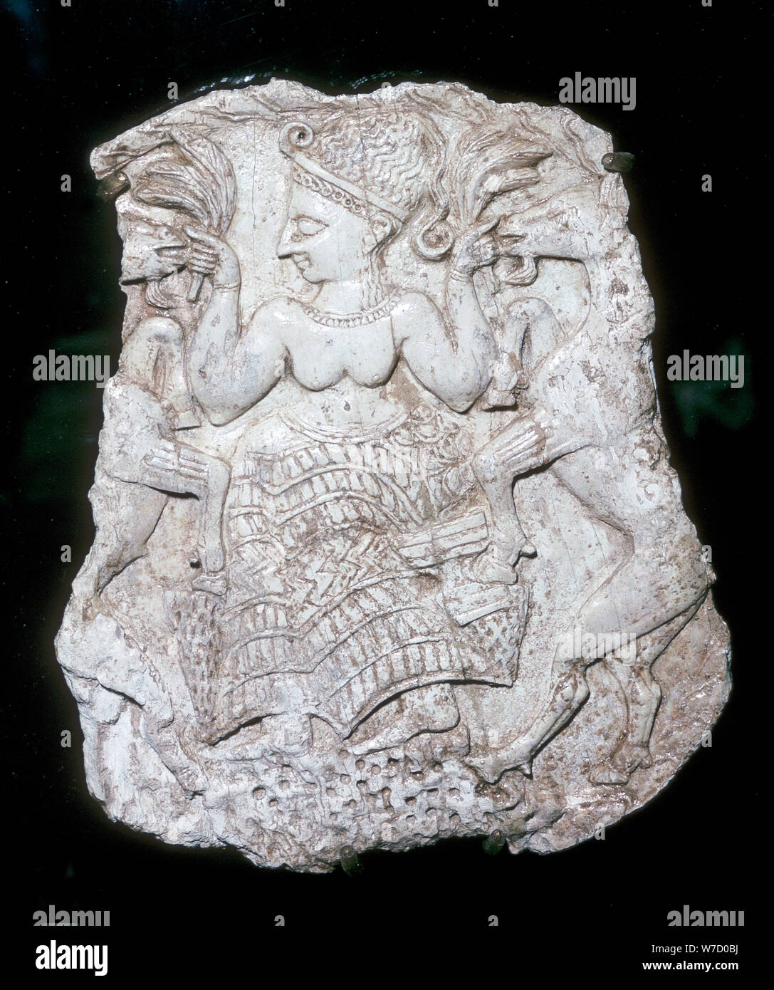 Couvercle de la boîte à cosmétiques en ivoire représentant une déesse, caprids d'alimentation tombe à Minet el-Beida, c1250 BC. Artiste : Inconnu Banque D'Images