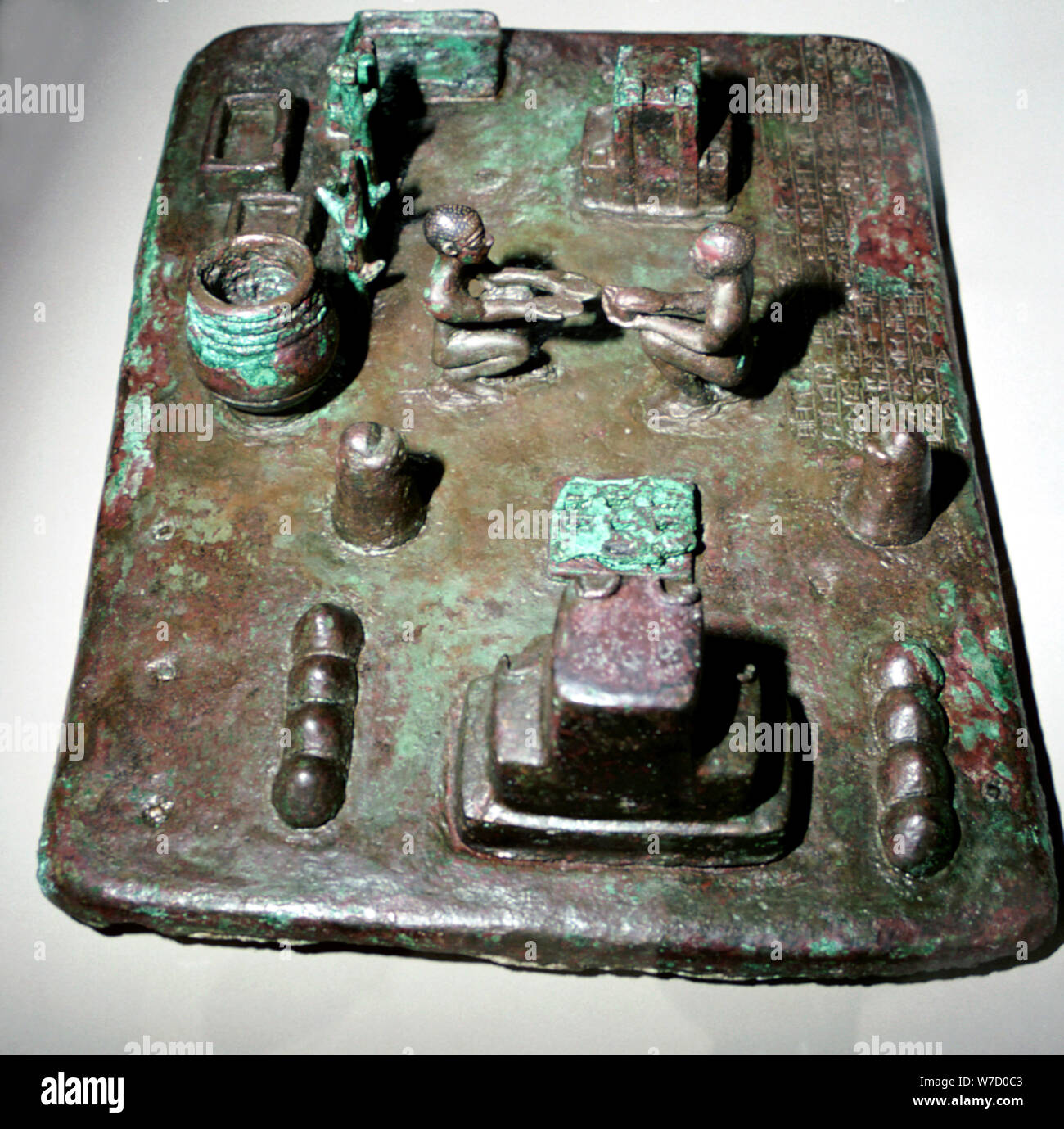 Modèle en bronze d'un lieu de culte pour la cérémonie du lever du soleil, c1150 BC. Artiste : Inconnu Banque D'Images