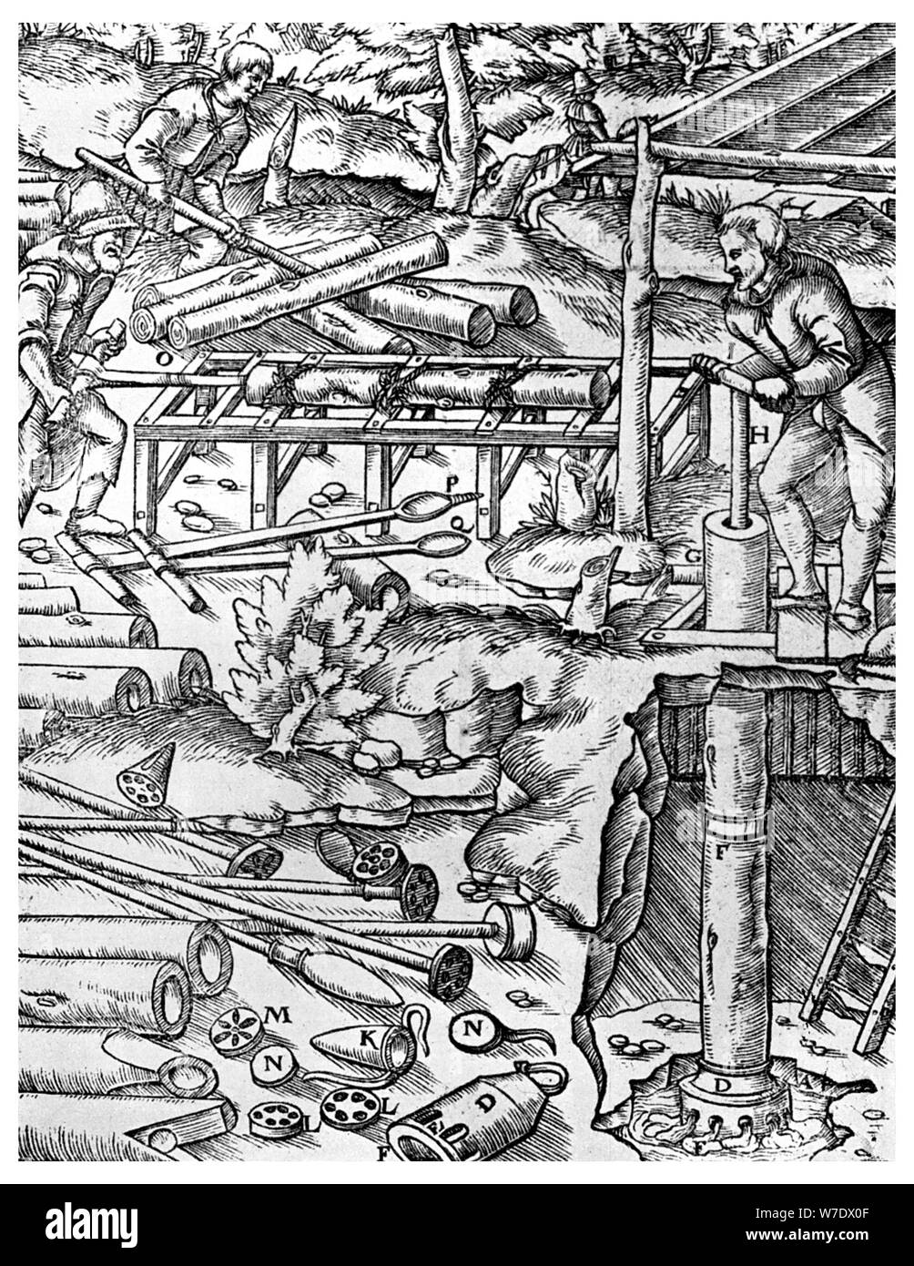 Ce que l'utilisation à l'orme des pompes pour vidanger des mines avant l'époque de la machine à vapeur, 1556 (1956). Artiste : Inconnu Banque D'Images