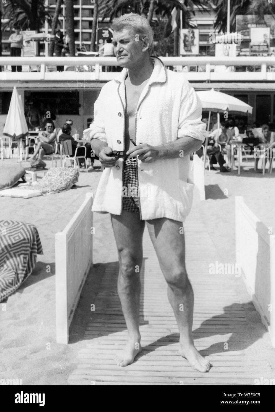 Jean Marais, l'acteur et réalisateur de cinéma, Cannes, France, c1960s-c  70( ?). Artiste : Inconnu Photo Stock - Alamy