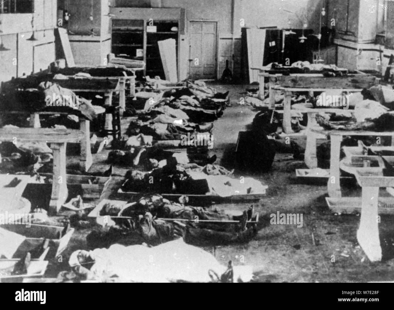 La morgue, Barcelone, Catalogne, Espagne, guerre civile espagnole, c1936-c1939. Artiste : Inconnu Banque D'Images