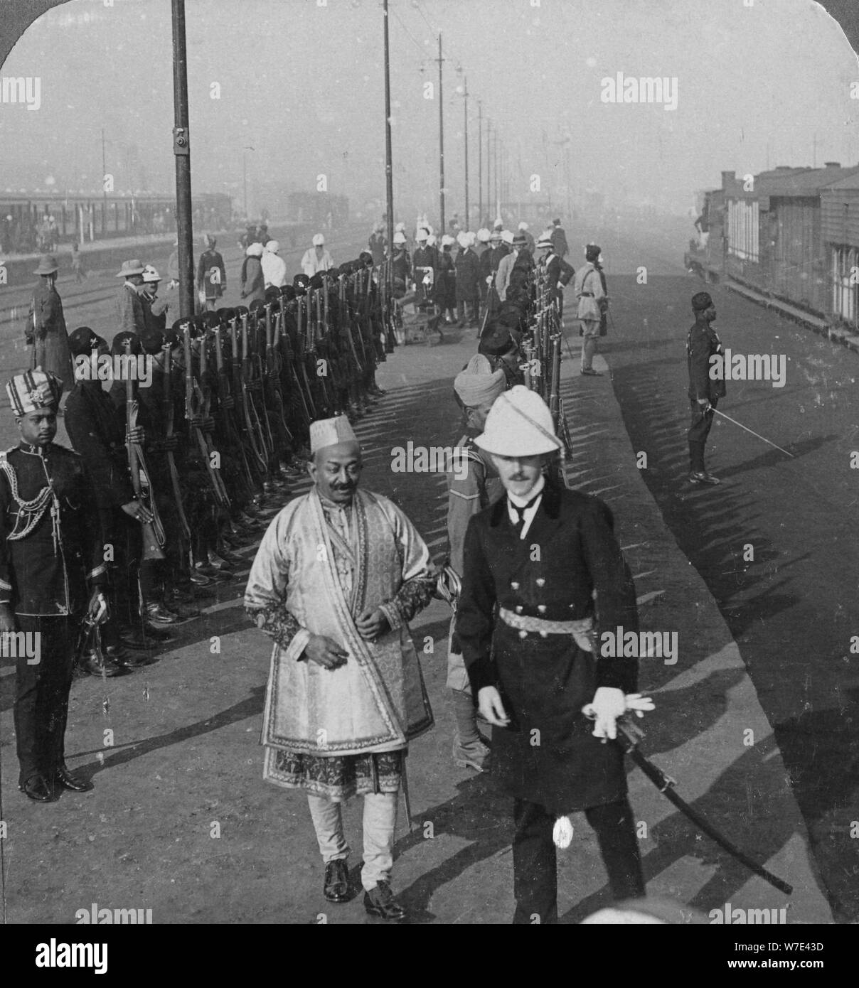 L'arrivée de l'état du Maharaja de Jaipur à Delhi, Inde, 1912. Artiste : HD Girdwood Banque D'Images