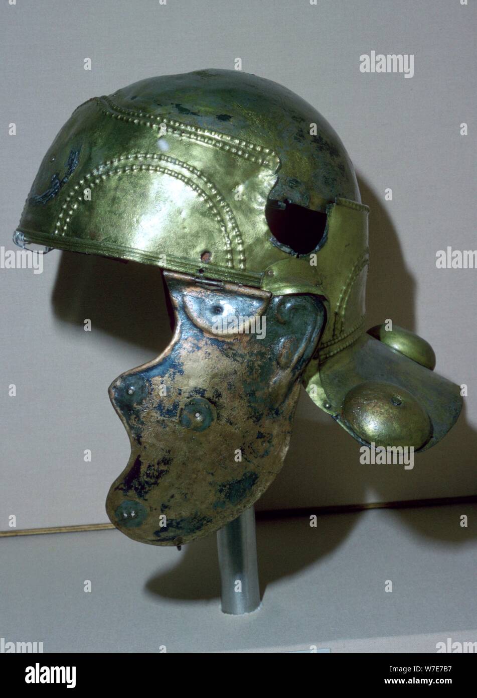 Casque de combat de cavalerie, la Grande-Bretagne romaine, de Witcham Gravel, Uzès, 1er siècle de notre ère. Artiste : Inconnu Banque D'Images