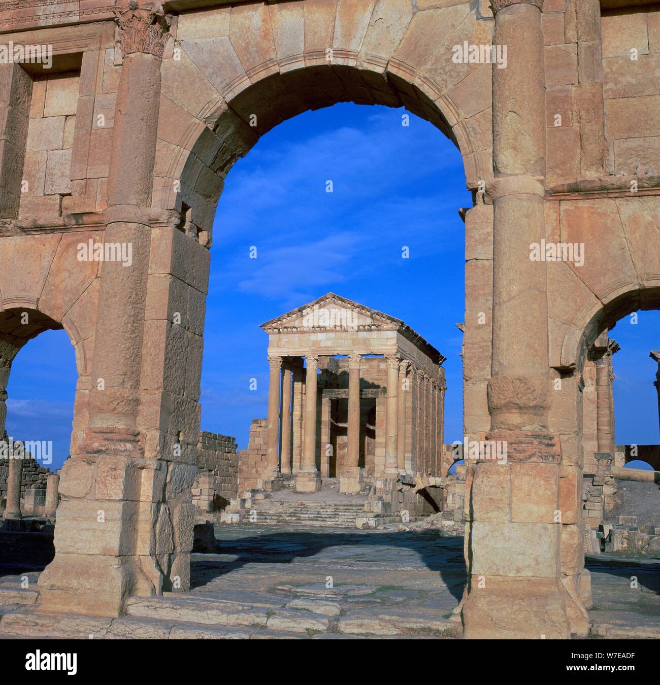 Le Capitole romain de Sbeitla, 1er siècle. Artiste : Inconnu Banque D'Images