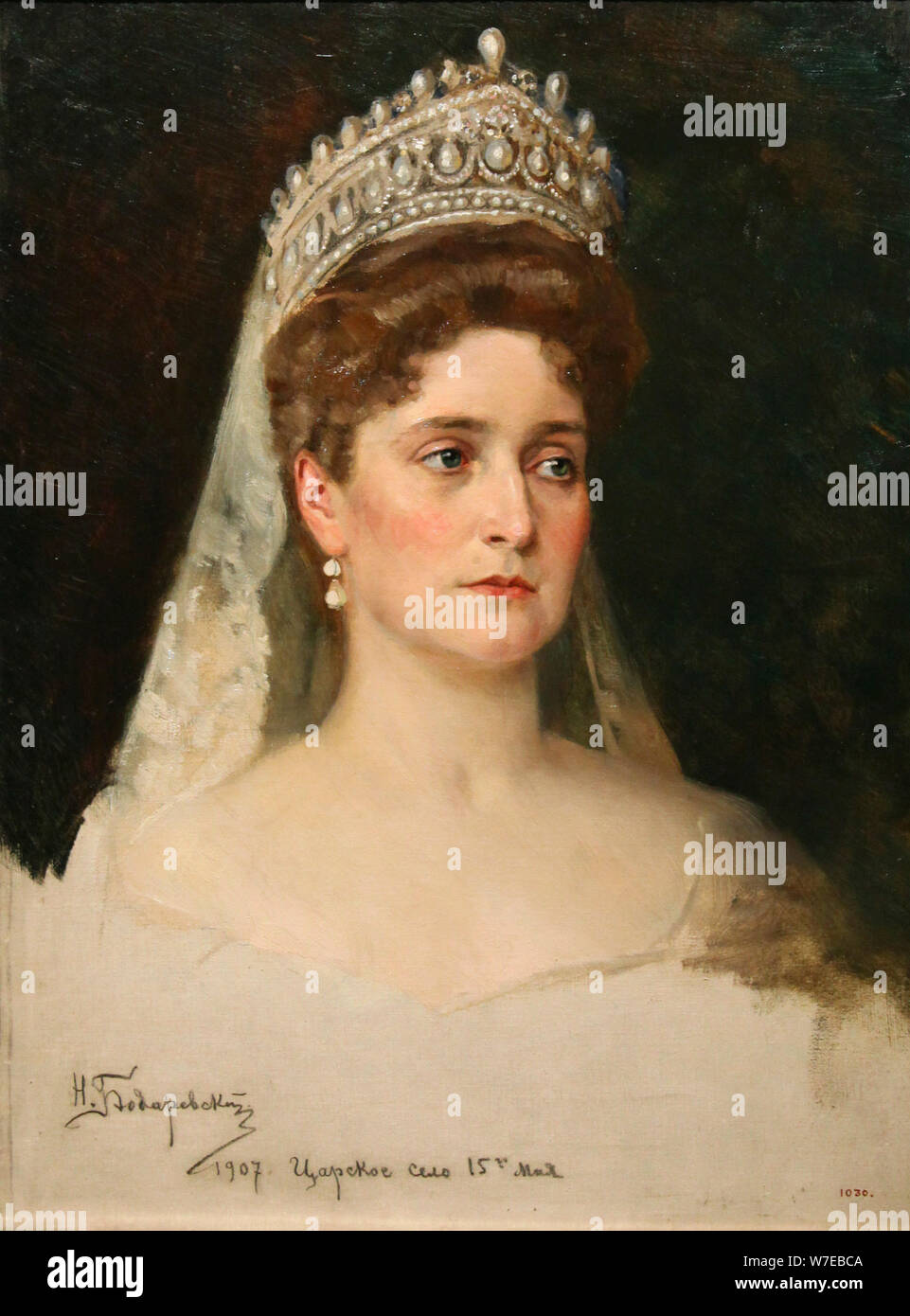 'Portrait de l'impératrice Alexandra Feodorovna', 1907. Artiste : Nikolai Bodarevsky Banque D'Images