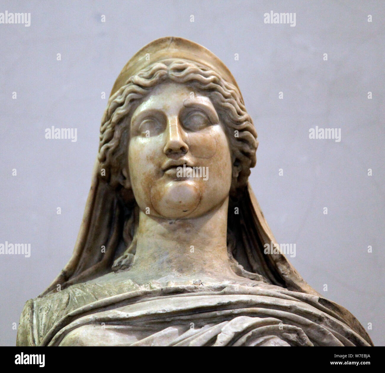 Tête de Perséphone, 2e siècle. Artiste : Inconnu Photo Stock - Alamy