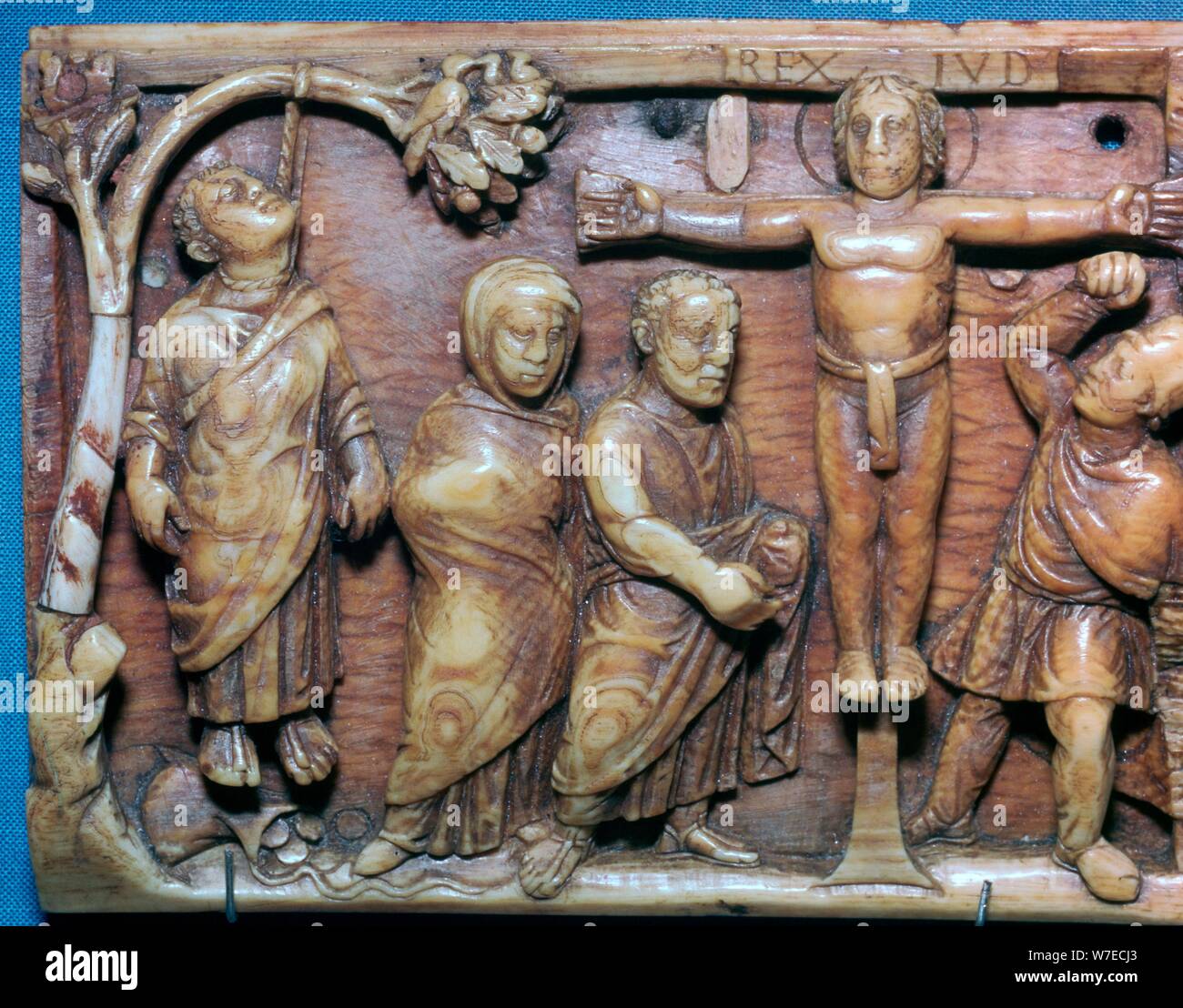 Ivoire ornée romain tardif , mort de Judas et de la Crucifixion, 5e siècle. Artiste : Inconnu Banque D'Images