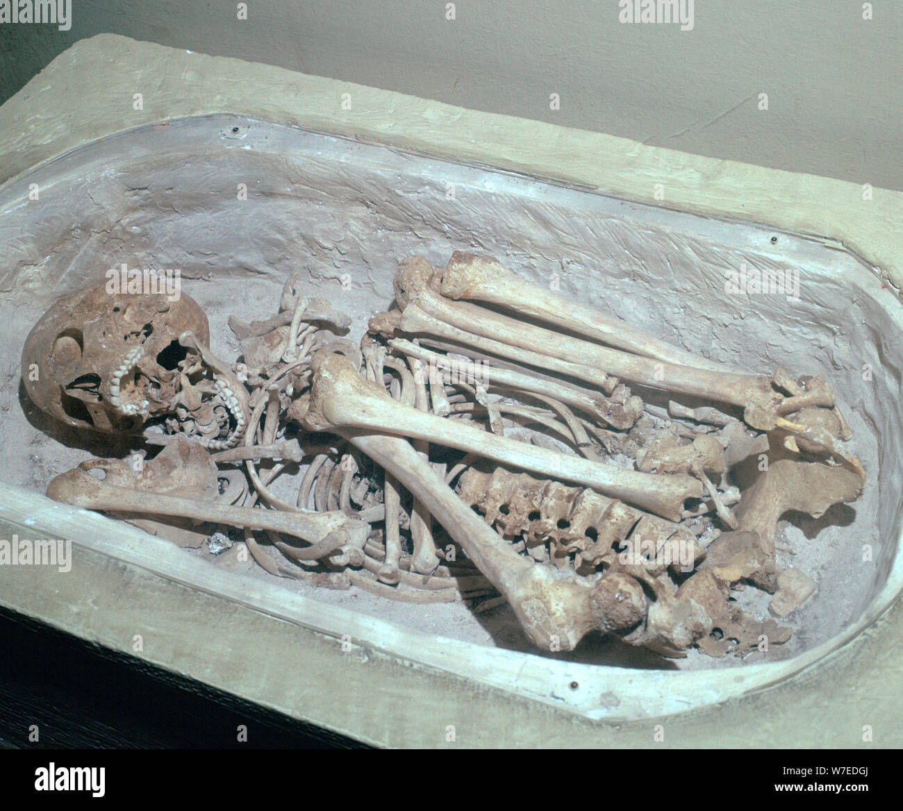 La fin de l'époque Minoenne enterrement dans une baignoire "sarcophage", 11ème siècle avant J.-C.. Artiste : Inconnu Banque D'Images