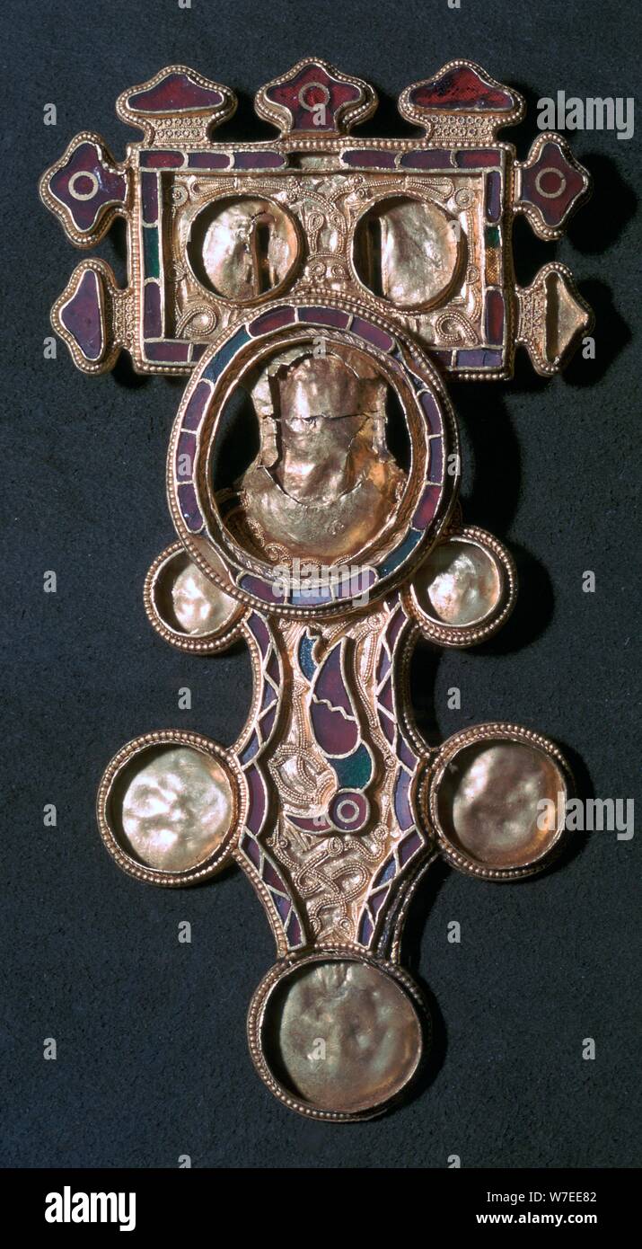 L'Âge du Fer d'or du péroné. Artiste : Inconnu Banque D'Images