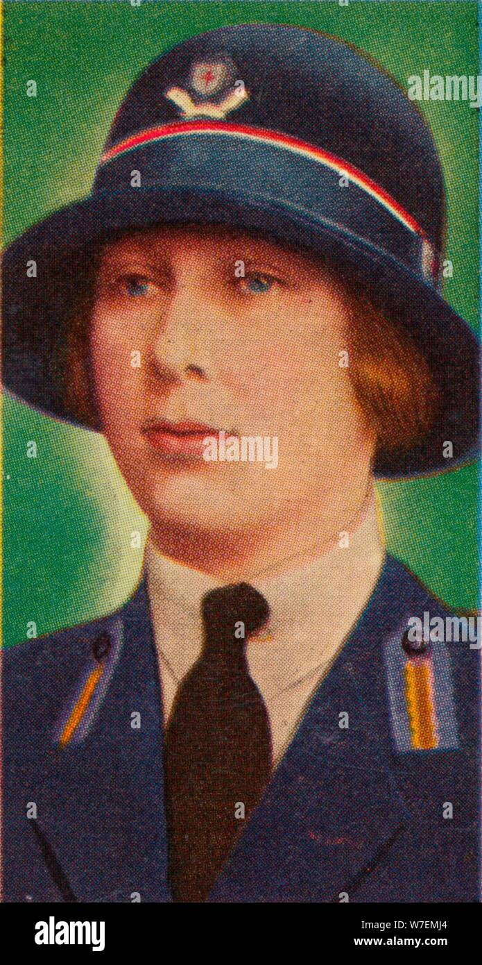 La princesse Royale dans Detatchment aide bénévole (VAD) uniformes, c1910s (1935). Artiste : Inconnu. Banque D'Images