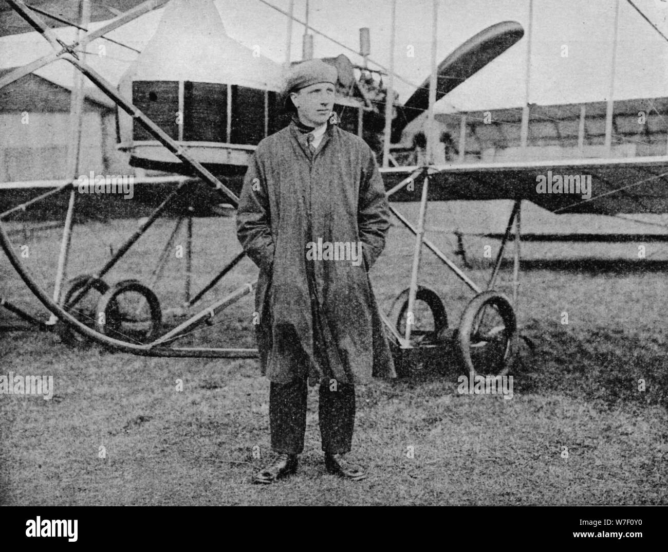 Londres-manchester Air Race : Mr Jack Alcock et son Maurice Farman biplan, 1914 (1934). Artiste : billet avion Photo. Banque D'Images