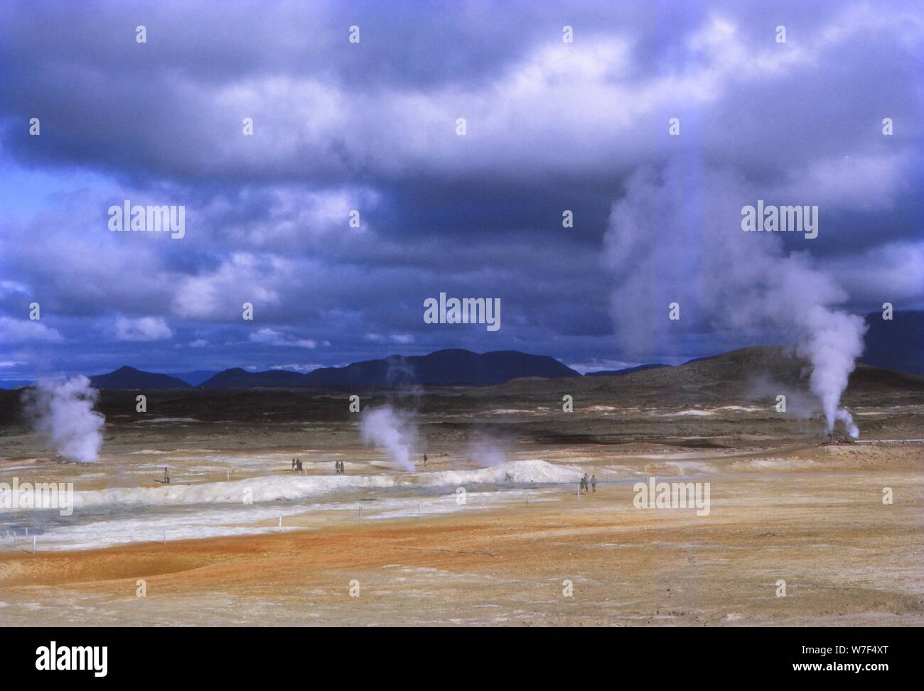 Sources chaudes à Namaskard près de 73320, l'Islande, 20e siècle. Artiste : CM Dixon. Banque D'Images