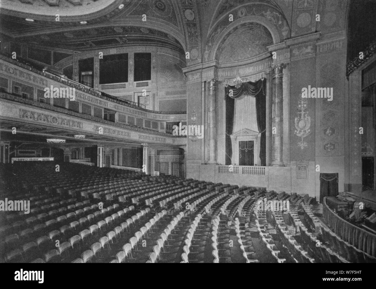 Auditorium du premier théâtre, Brooklyn, New York, 1925. Artiste : Inconnu. Banque D'Images