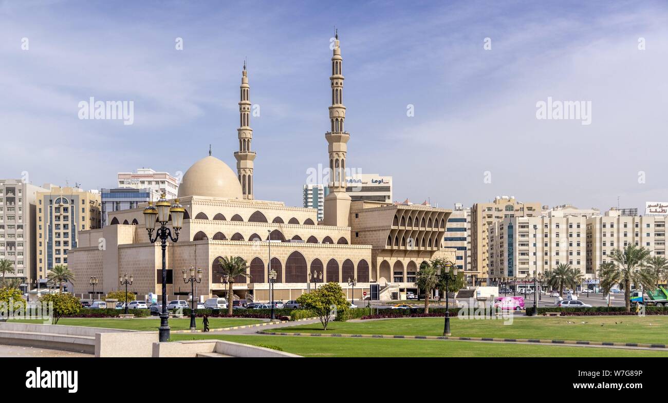 La mosquée Faisal est situé dans le centre-ville de Sharjah. C'est l'une des plus grandes mosquées de la région. L'émirat appartient aux Émirats arabes unis et est traditionnellement considéré comme très conservateur. (14 janvier 2019) | dans le monde entier Banque D'Images