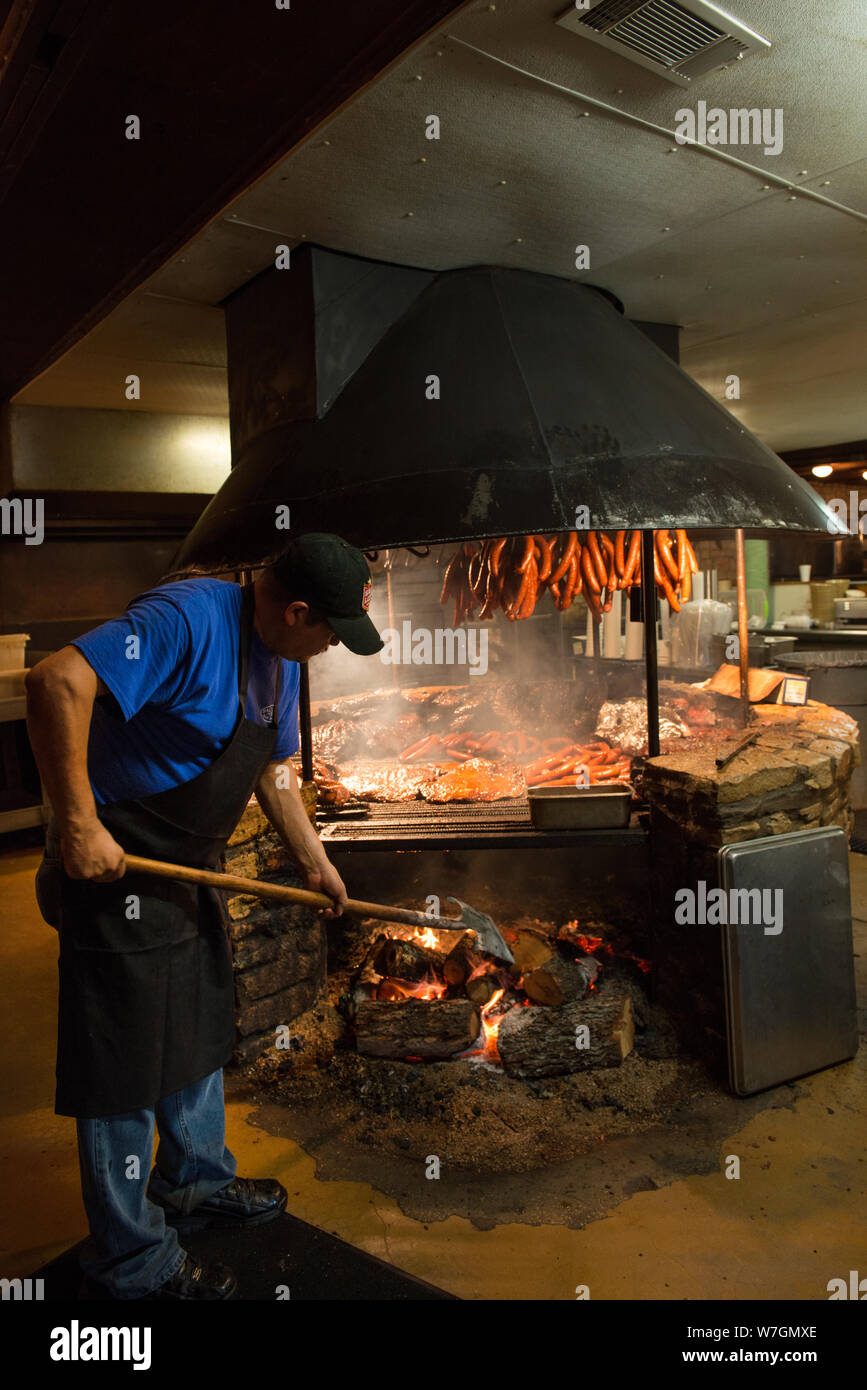 Fosse Barbecue à la lécher original barbecue, un restaurant barbecue dans Dripping Springs, dans la région de Hays County, Texas, au sud d'Austin Banque D'Images