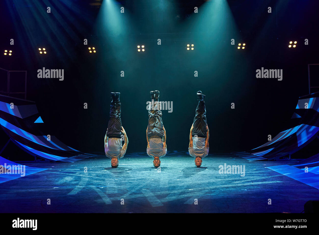 Edimbourg, Ecosse. UK. 6ème d'août 2019. Appuyez sur Appeler ISH Éléments collectif de danse acrobatique de partie d'Edinburgh Fringe Festival en 2019. Credit Andrew Eaton/Alamy Live News. Banque D'Images