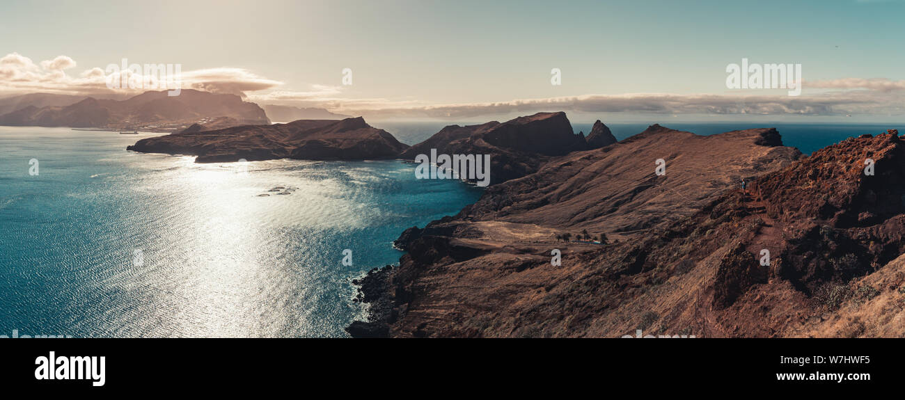 Vue panoramique sur l'île dans la mer de l'Atlantique, Ponta de Sao laurence, Madeira, Portugal Banque D'Images