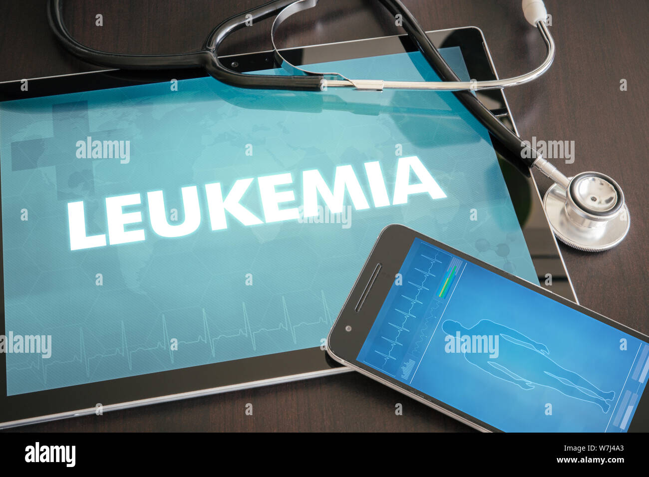 Une leucémie (cancer) connexes concept médical diagnostic sur l'écran de tablette avec stéthoscope. Banque D'Images