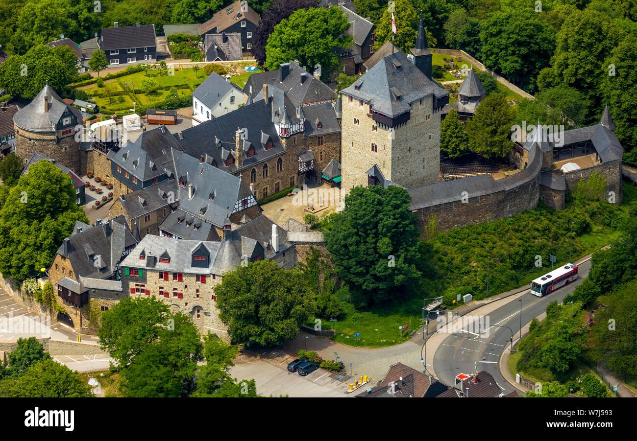 Vue aérienne, château, Château complexe, Solingen, région du Bergisches Land, Rhénanie du Nord-Westphalie, Allemagne Banque D'Images