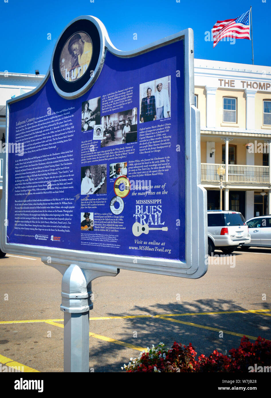 Un marqueur de l'un des sites de la Mississippi Blues Trail, une destination culturelle pour les bleus, à Oxford, MS Banque D'Images