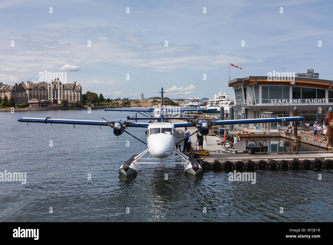 Twin Otter hydravion avec une rangée d'avions Beaver turbo dans le port de Victoria British Columbia Canada Banque D'Images