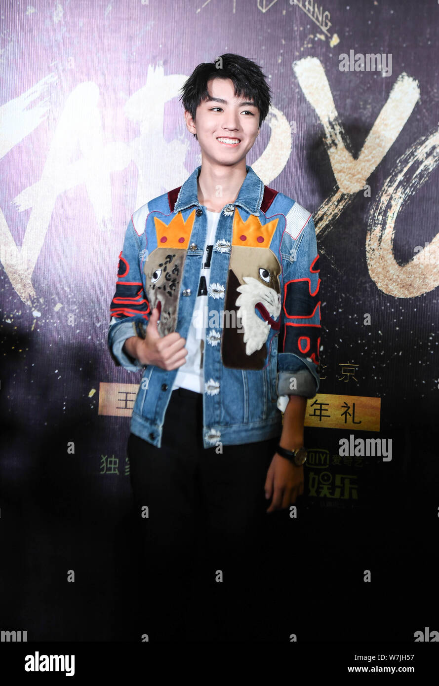 Karry Wang ou "Inner Mongolia Kingston garçon chinois Wang du groupe TFBoys pose au cours de sa 18e anniversaire à Beijing, Chine, 24 septembre 2017. Banque D'Images