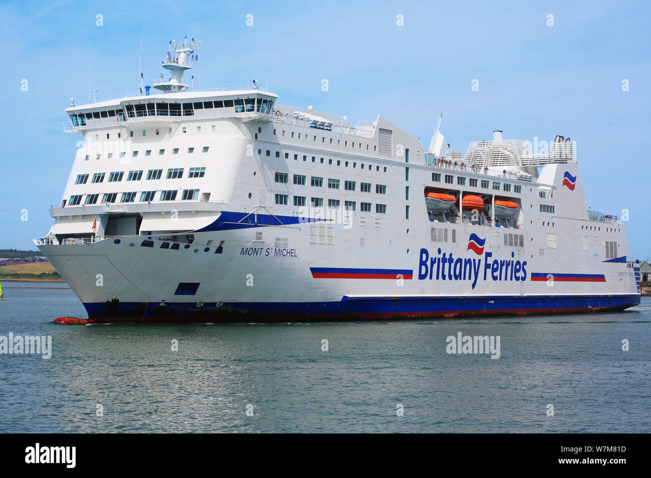 Brittany Ferries MV Mont St Michel quitte le port de Portsmouth à Caen, France Banque D'Images