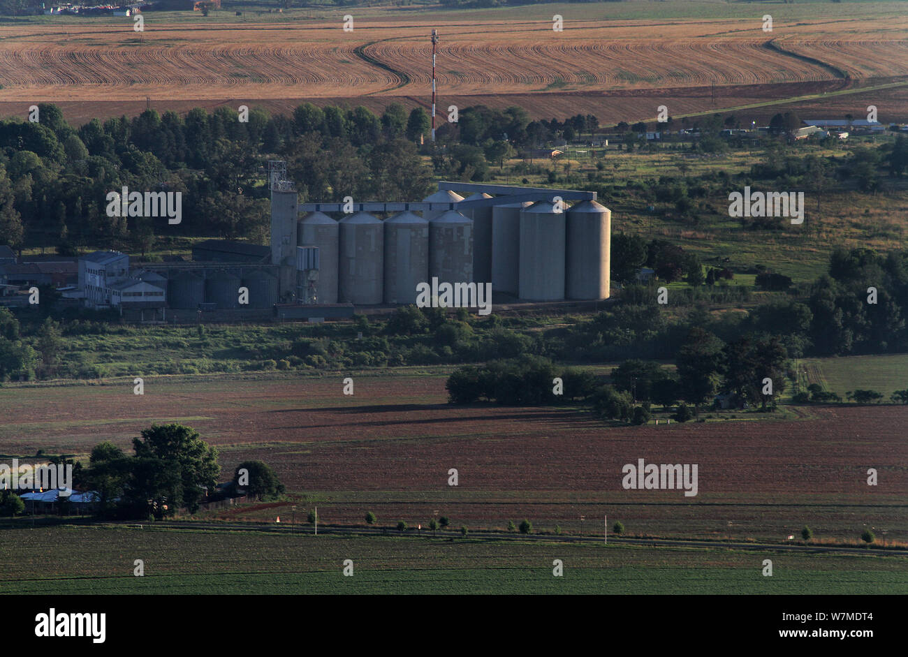 Vue aérienne de l'industrie des silos, Drakensberg, Afrique du Sud Banque D'Images