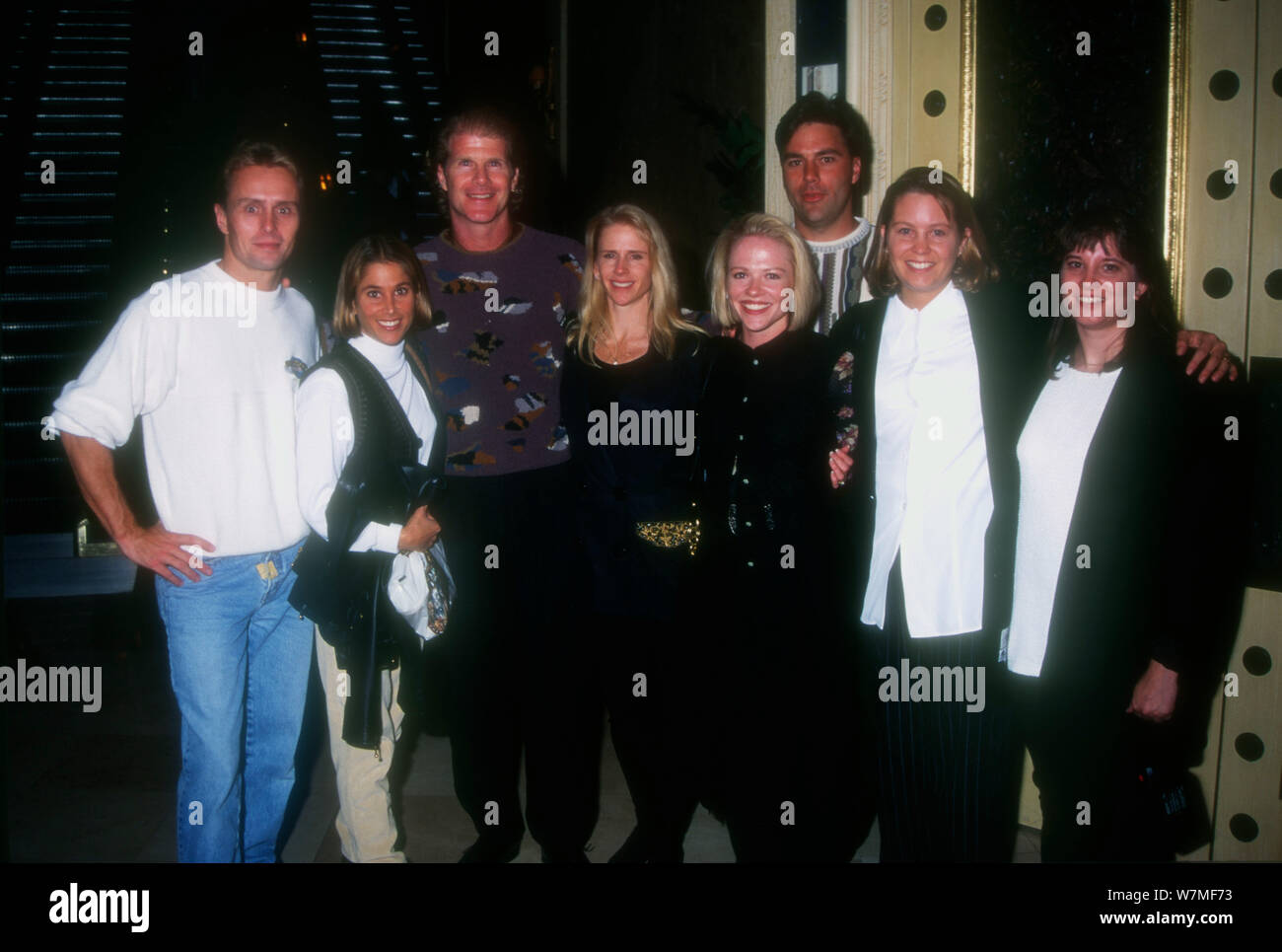 Las Vegas, Nevada, USA 22 octobre 1994 (exclusive) Brian acteur Patrick Clarke, olympiens Kathy Johnson et Julianne McNamara, joueur de basket-ball Honseler Straße 7, Todd Michelle Dusserre olympien et vous présenter à une séance photo et Jeux Olympiques de 1984 10 ans Réunion des gymnastes, le 22 octobre 1994 à Las Vegas, Nevada, USA. Photo de Barry King/Alamy Stock Photo Banque D'Images