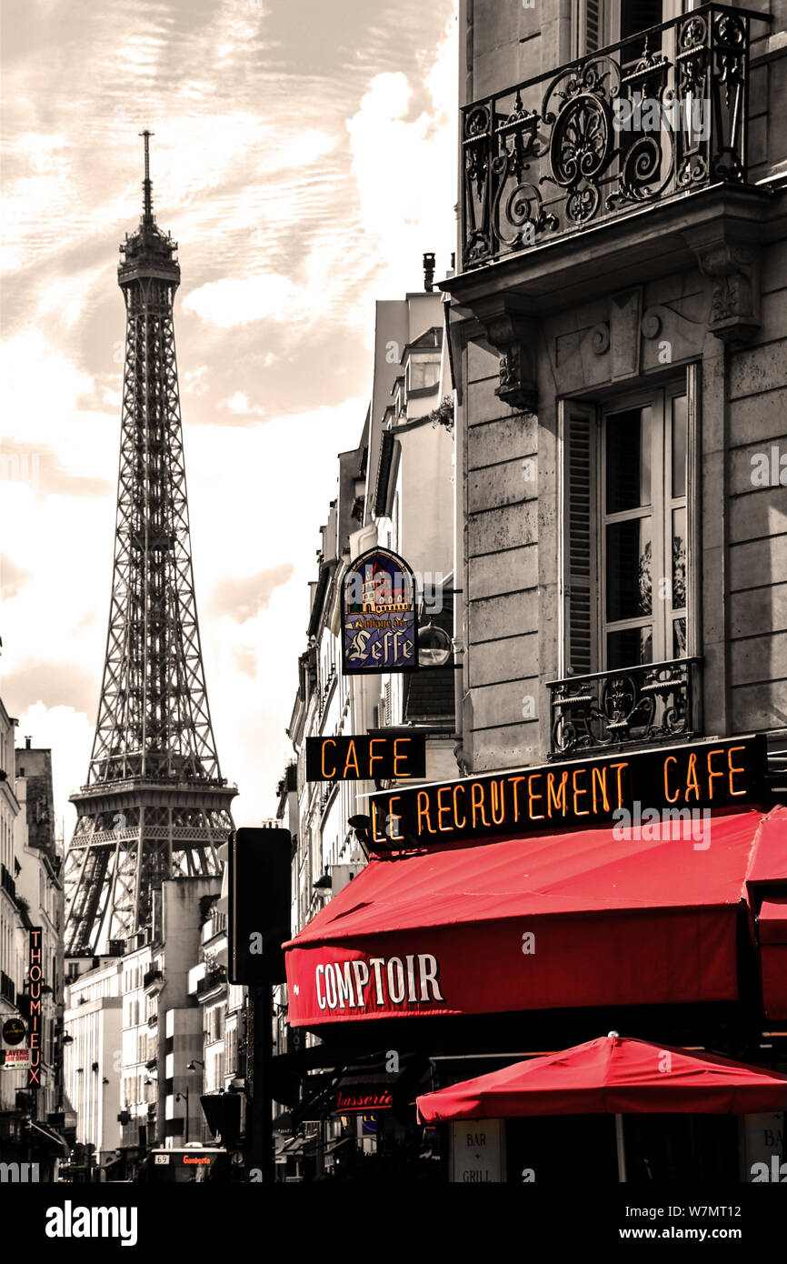 Tour Eiffel, Rue Saint Dominique, Paris, France Banque D'Images