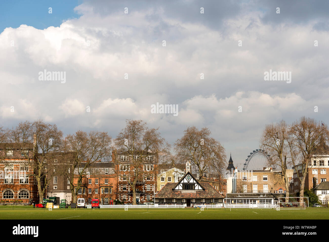 Le terrain de cricket et pavillon à Vincent Square, dans le centre de Londres. Banque D'Images