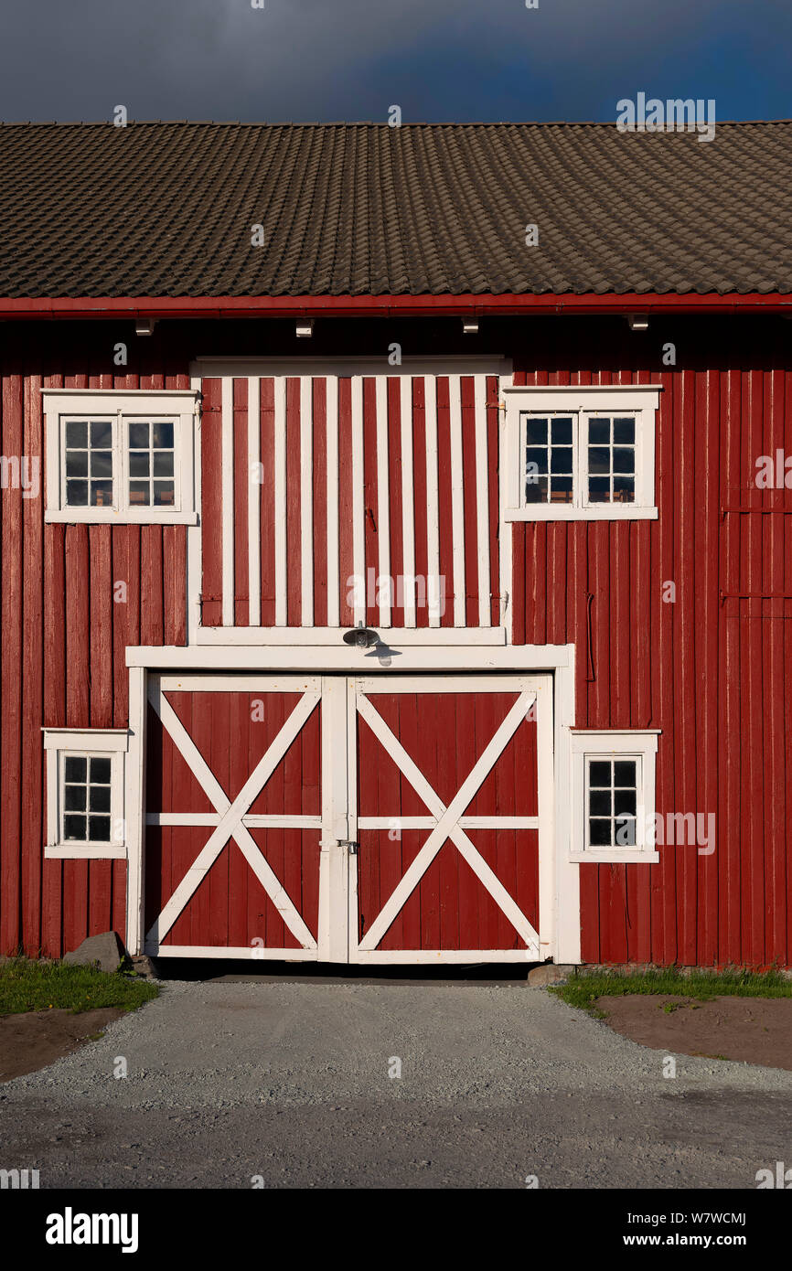 Bâtiment de ferme rouge, Trondheim, Norvège. Banque D'Images