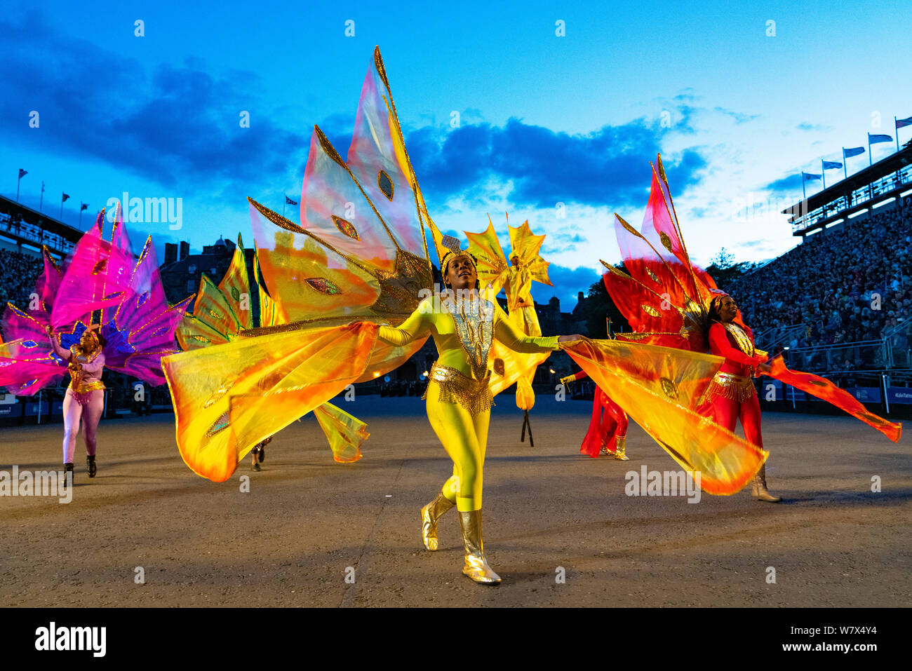 Edinburgh, Ecosse, Royaume-Uni. 5 Août, 2019. Le Royal Edinburgh Military Tattoo fait partie du festival international d'Édimbourg. Sur la photo, les danseurs de la Trinité-et-Tobago Defence Force Steel Orchestra Banque D'Images