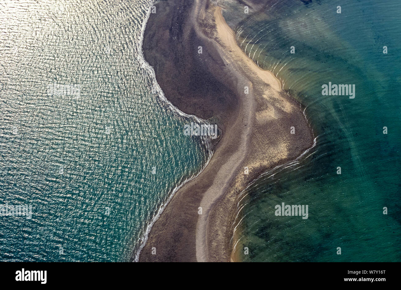 Vue aérienne de sillon de Talbert, une barrière de sable et de galets, la  plage à marée haute. Pleubian, Cotes d&# 39;Armor, Bretagne, France Photo  Stock - Alamy