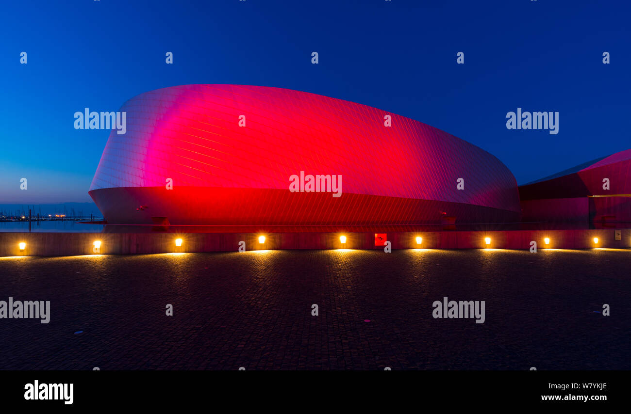 Vue de l'extérieur de Den Bla Planète aquarium, Copenhague, Danemark, Europe. Banque D'Images