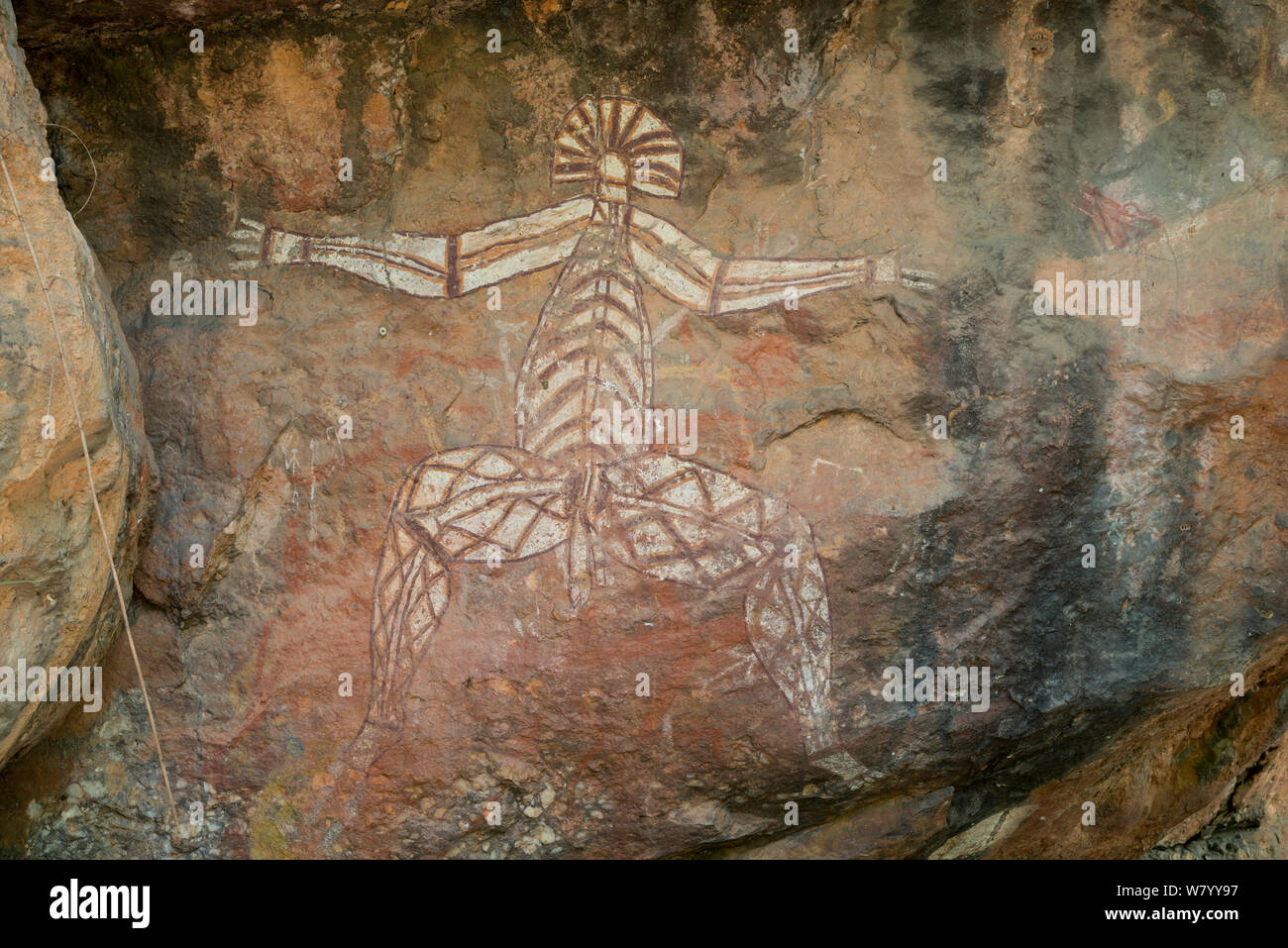 Aboriginal Rock Art de la figure masculine, le Kakadu National Park, Territoire du Nord, Australie. Décembre 2012. Banque D'Images